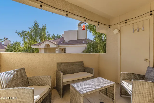 $2,250 | 6885 East Cochise Road, Unit 229, Paradise Valley, AZ 85253