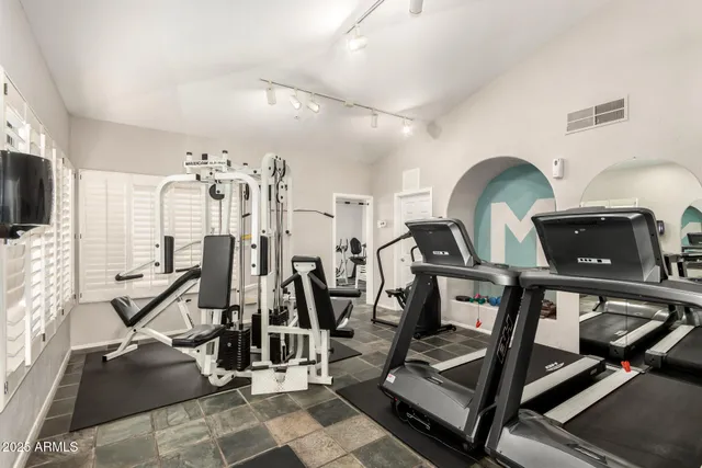 $2,250 | 6885 East Cochise Road, Unit 229, Paradise Valley, AZ 85253