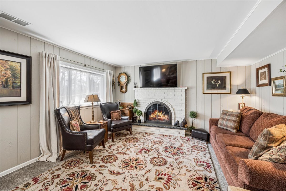 425 79th Street Willowbrook, IL 60527 - Photo 13 of 29