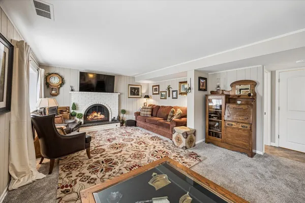 $481,500 | 425 79th Street, Willowbrook, IL 60527