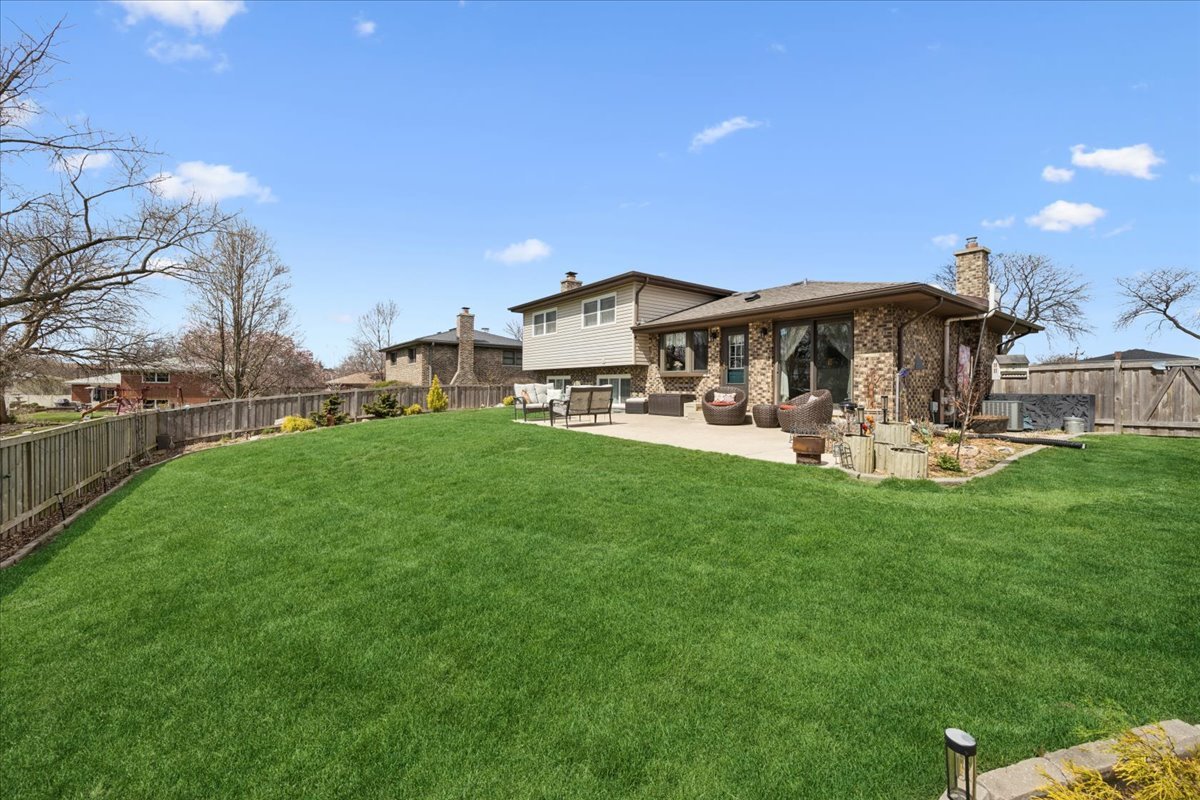 425 79th Street Willowbrook, IL 60527 - Photo 18 of 29