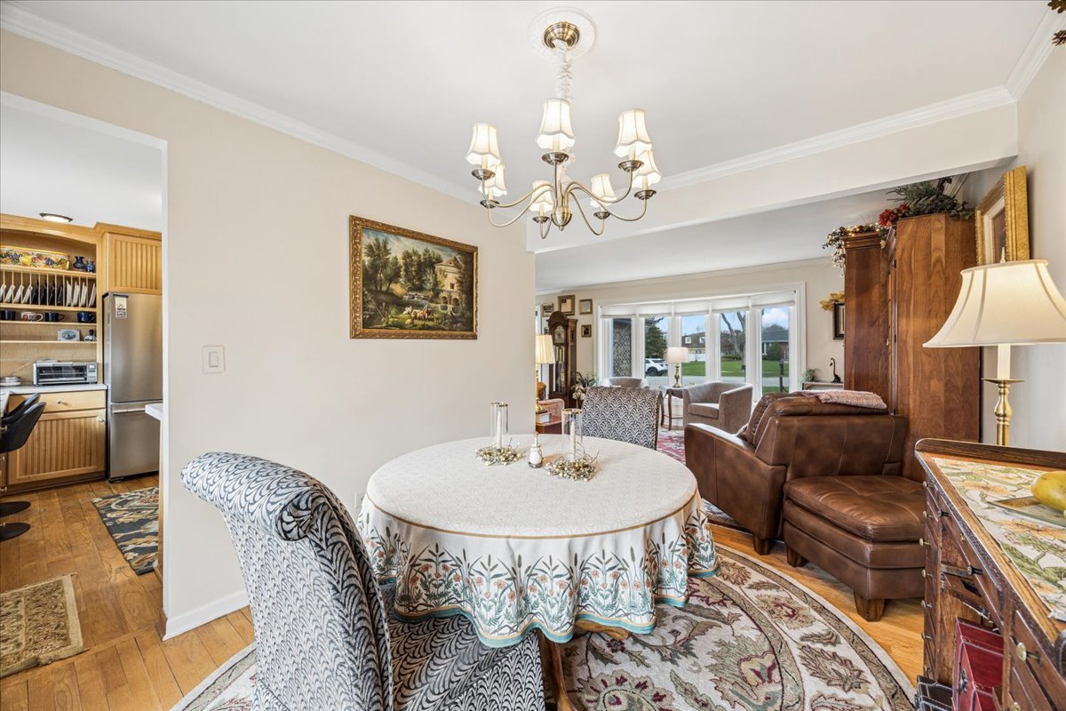 425 79th Street Willowbrook, IL 60527 - Photo 5 of 29