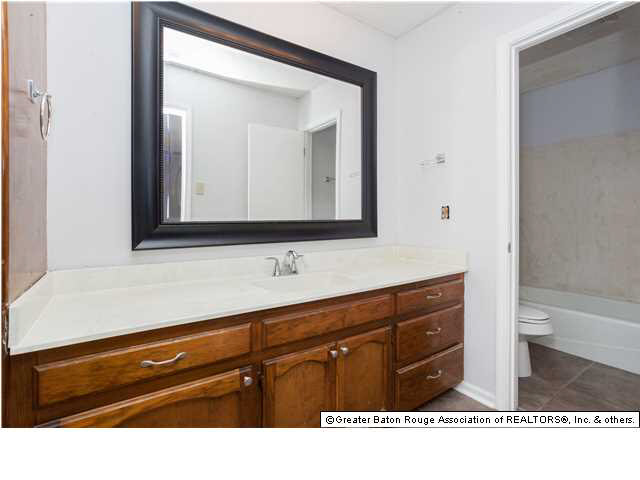 1821 Stonegate Court Baton Rouge, LA 70815 - Photo 15 of 24 Gallery Image 15