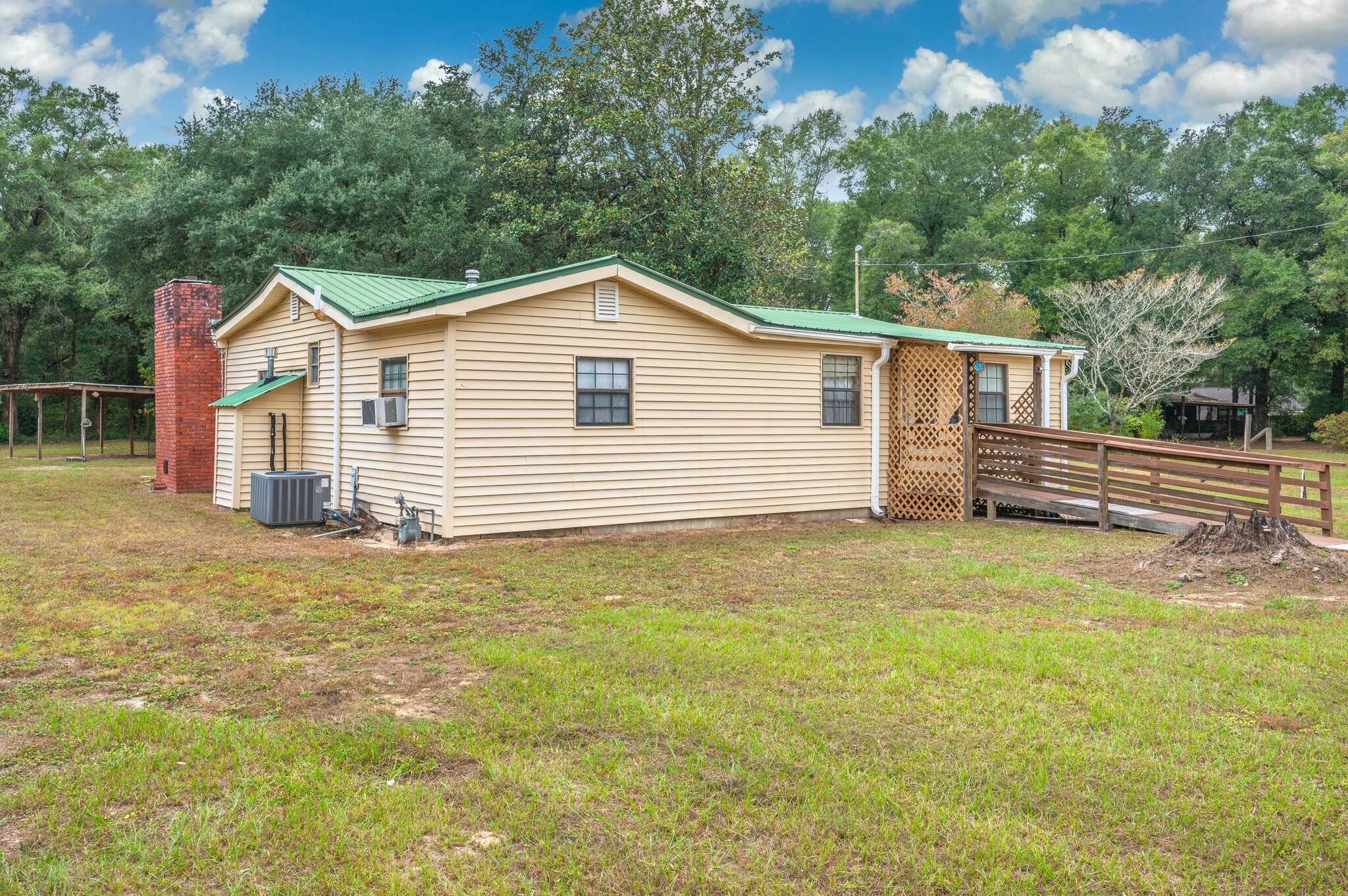 477 John King Road Crestview, FL 32539 - Photo 5 of 62 tempImageLPP63m