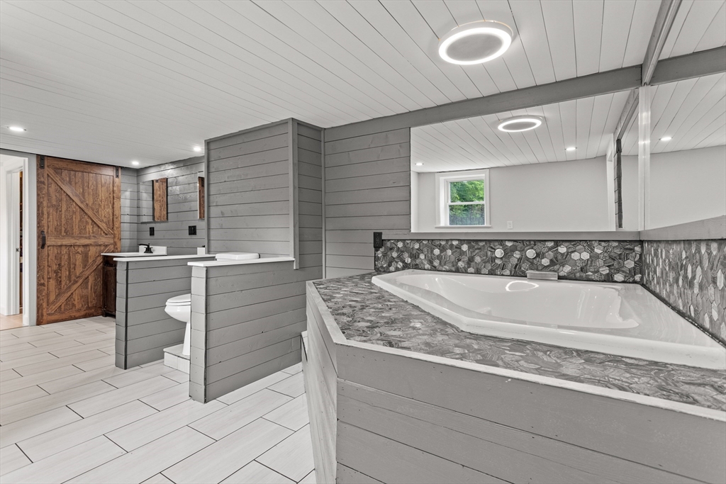 540 Bodwell Road Manchester, NH 03109 - Photo 34 of 42 Gallery Image 34