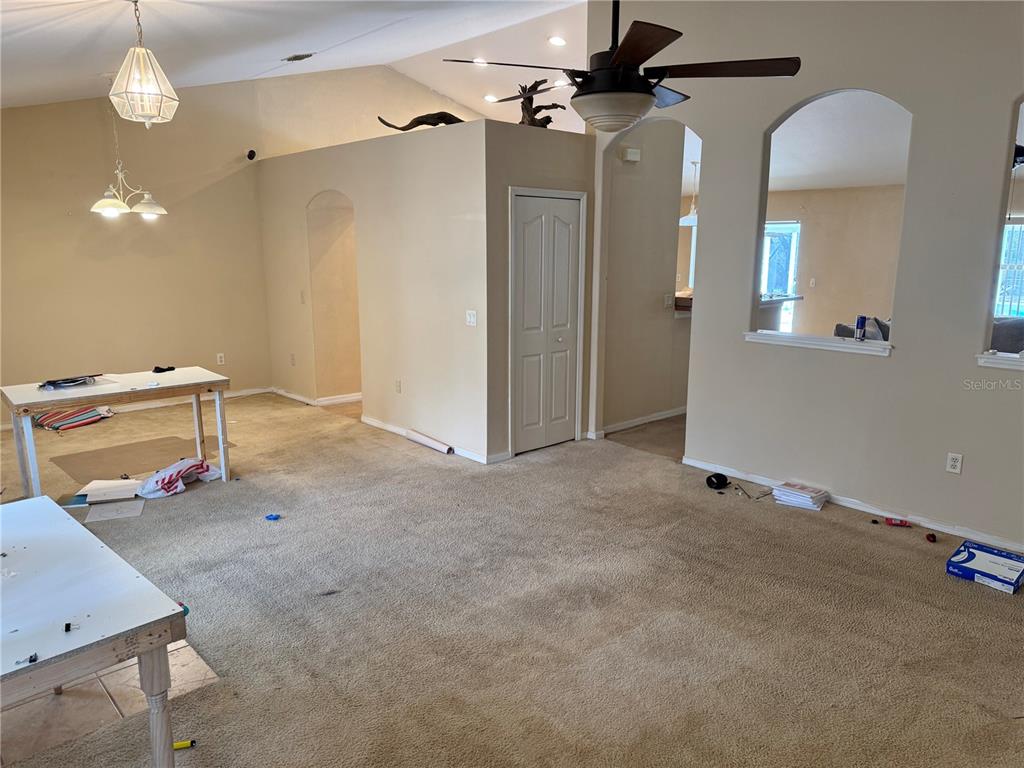 12055 Robina Road Weeki Wachee, FL 34614 - Photo 4 of 64