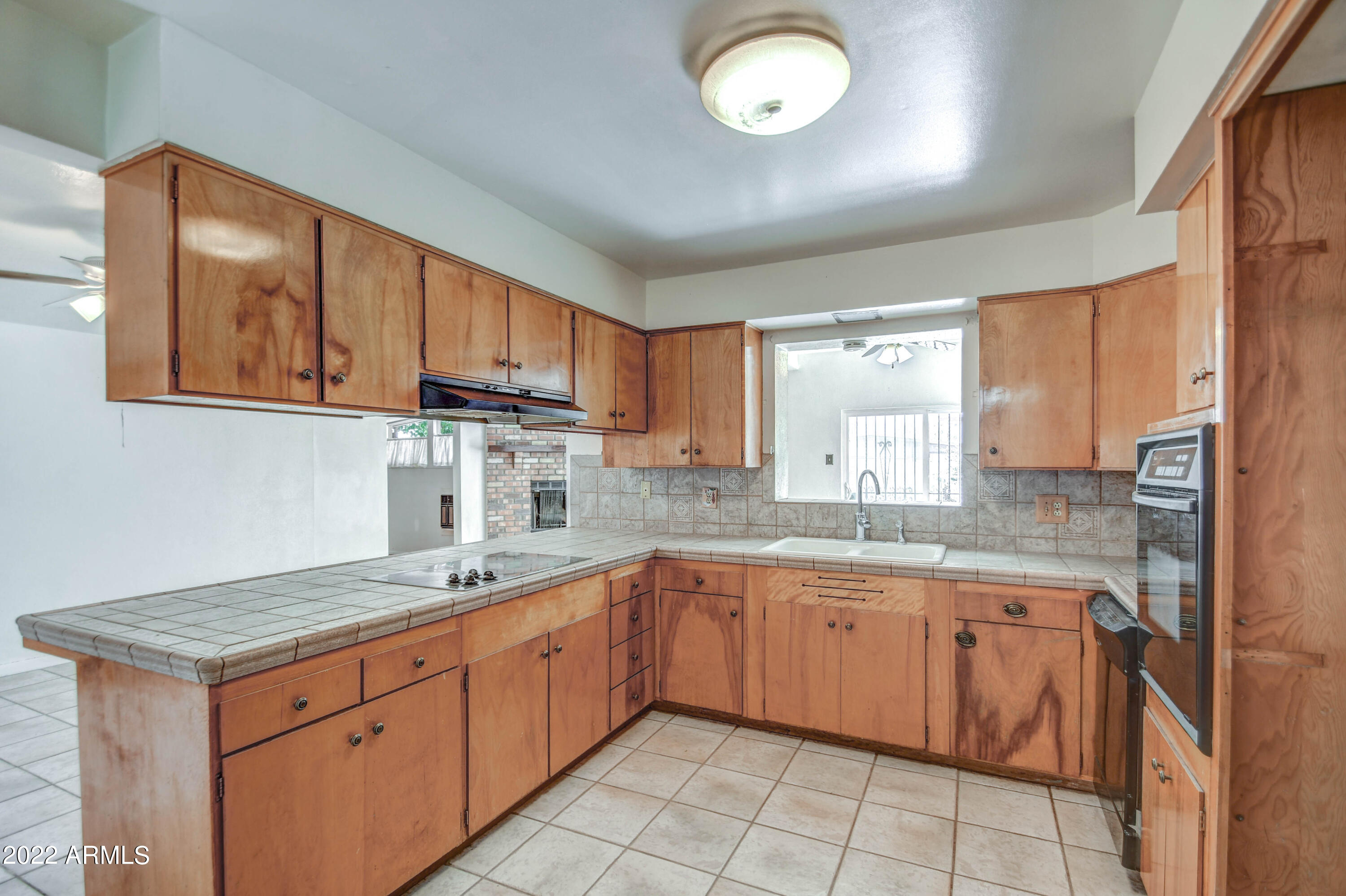 4115 East Coronado Road Phoenix, AZ 85008 - Photo 2 of 29 KITCHEN