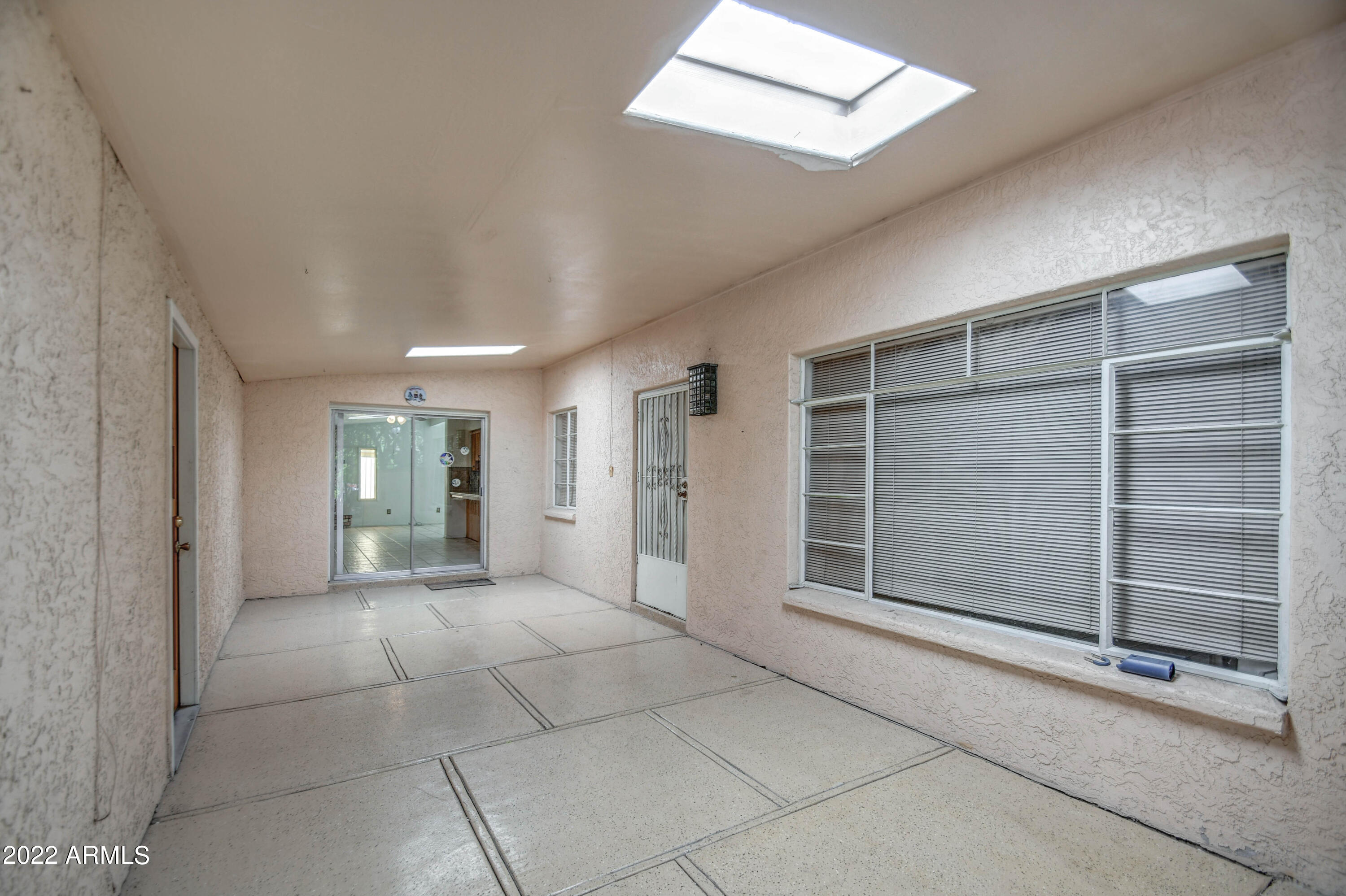 4115 East Coronado Road Phoenix, AZ 85008 - Photo 26 of 29 AZ ROOM ENTRY