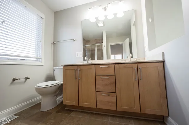 $2,499 | 515 East New York Street, Indianapolis, IN 46202