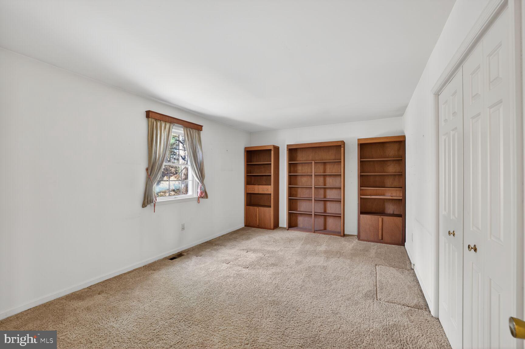 995 St George Barber Road Davidsonville, MD 21035 - Photo 25 of 35 Bedroom/office