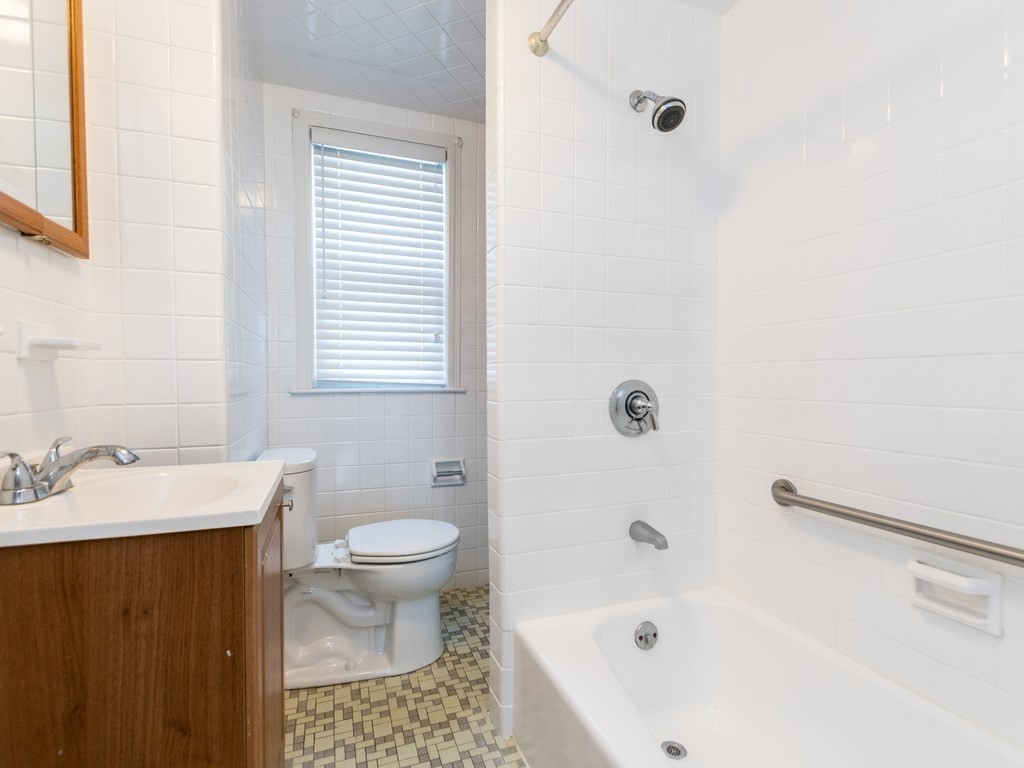 15 Russell Road Somerville, MA 02144 - Photo 25 of 31 Gallery Image 25