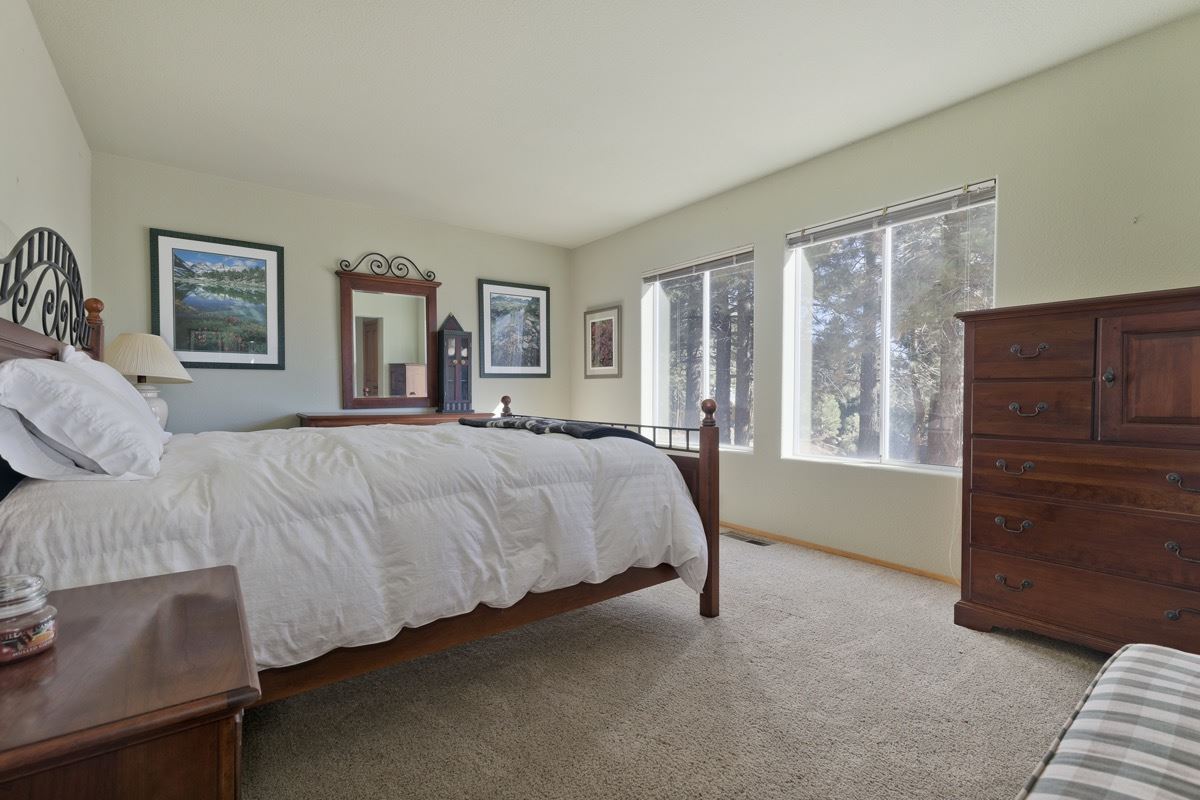 106 Ridge Way Mammoth Lakes, CA 93546 - Photo 20 of 30 Gallery Image 20