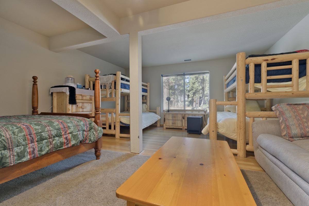 106 Ridge Way Mammoth Lakes, CA 93546 - Photo 24 of 30 Gallery Image 24