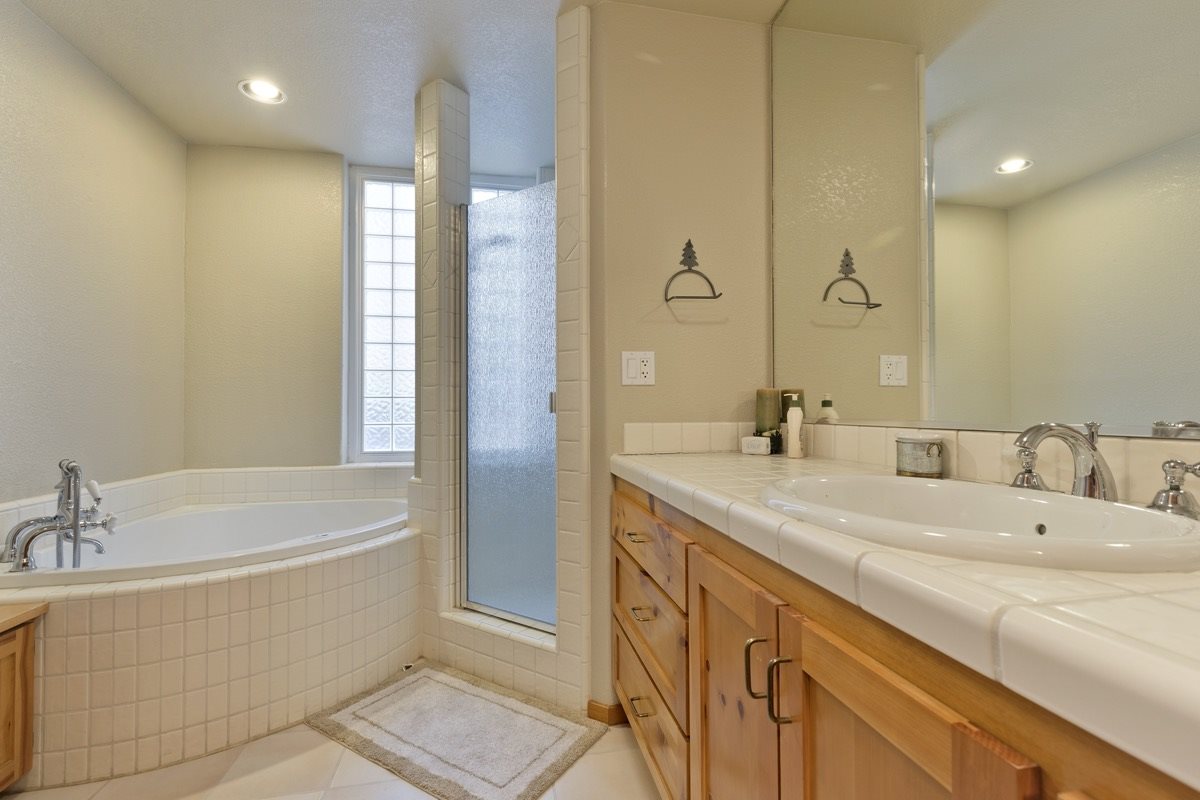 106 Ridge Way Mammoth Lakes, CA 93546 - Photo 26 of 30 Gallery Image 26