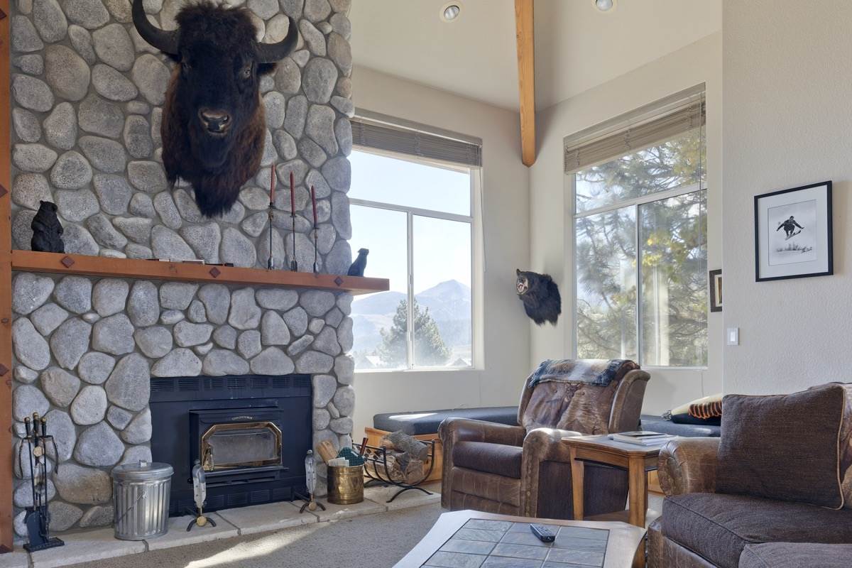 106 Ridge Way Mammoth Lakes, CA 93546 - Photo 27 of 30 Gallery Image 27