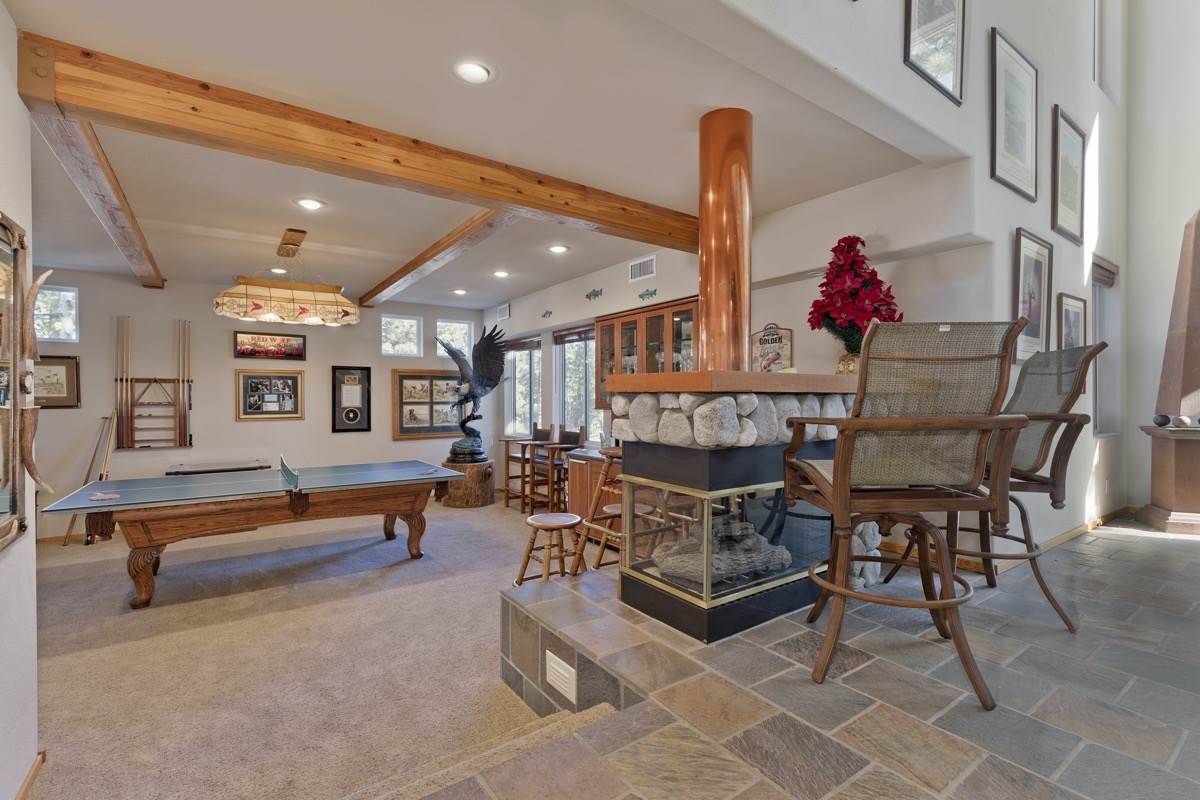 106 Ridge Way Mammoth Lakes, CA 93546 - Photo 7 of 30 Gallery Image 7