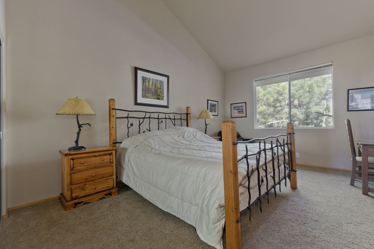 106 Ridge Way Mammoth Lakes, CA 93546 - Photo 10 of 30 Gallery Image 10