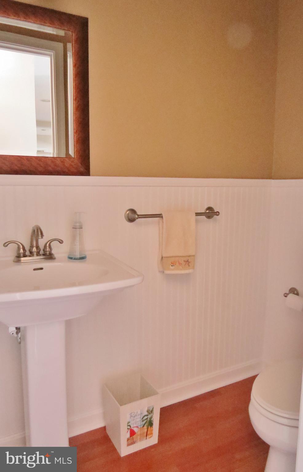 49945 Fenwick's Pride Lane Ridge, MD 20680 - Photo 23 of 64 Powder Room