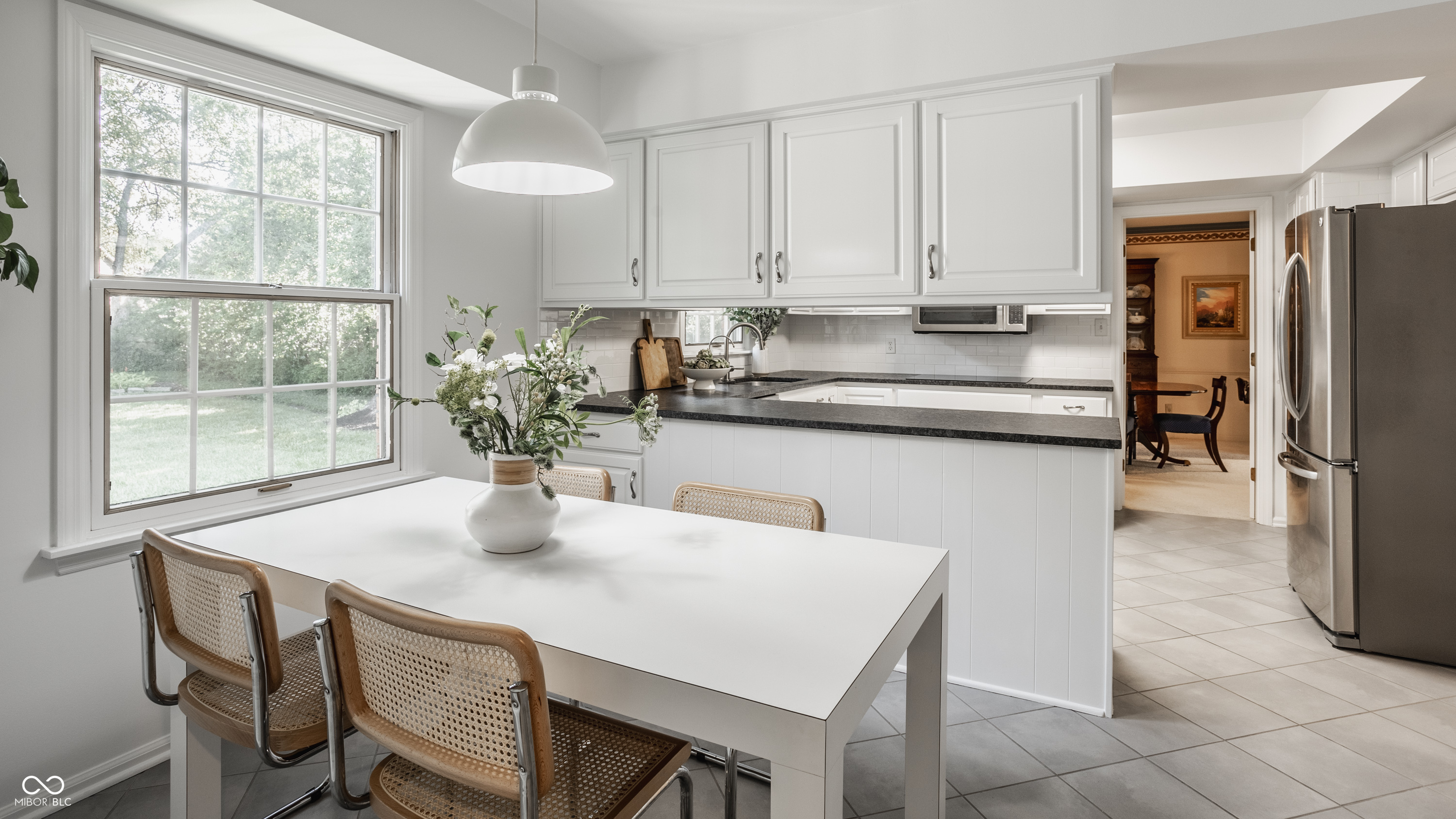 1210 Chessington Road Indianapolis, IN 46260 - Photo 11 of 42 Gallery Image 11