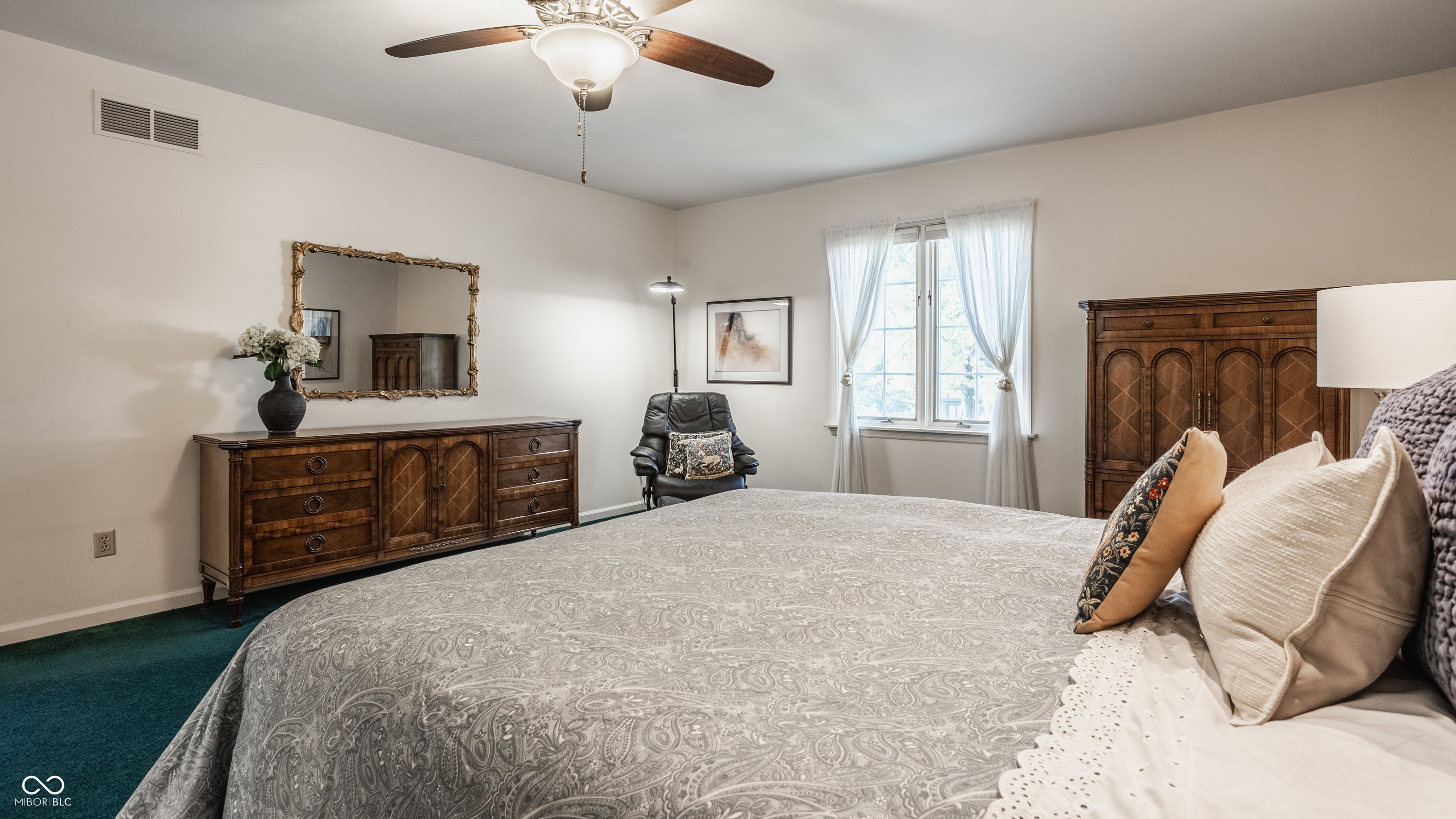 1210 Chessington Road Indianapolis, IN 46260 - Photo 22 of 42 Gallery Image 22