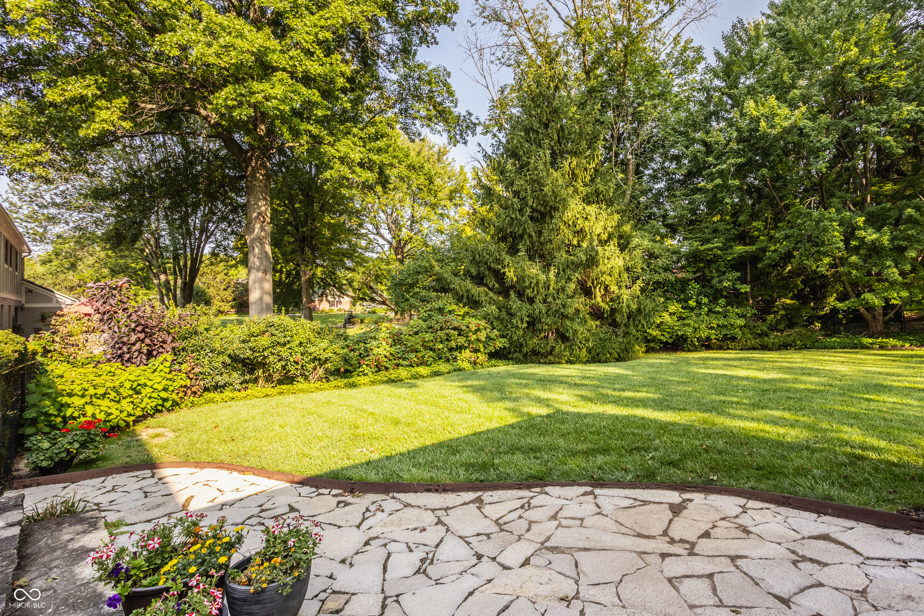 1210 Chessington Road Indianapolis, IN 46260 - Photo 36 of 42 Gallery Image 36