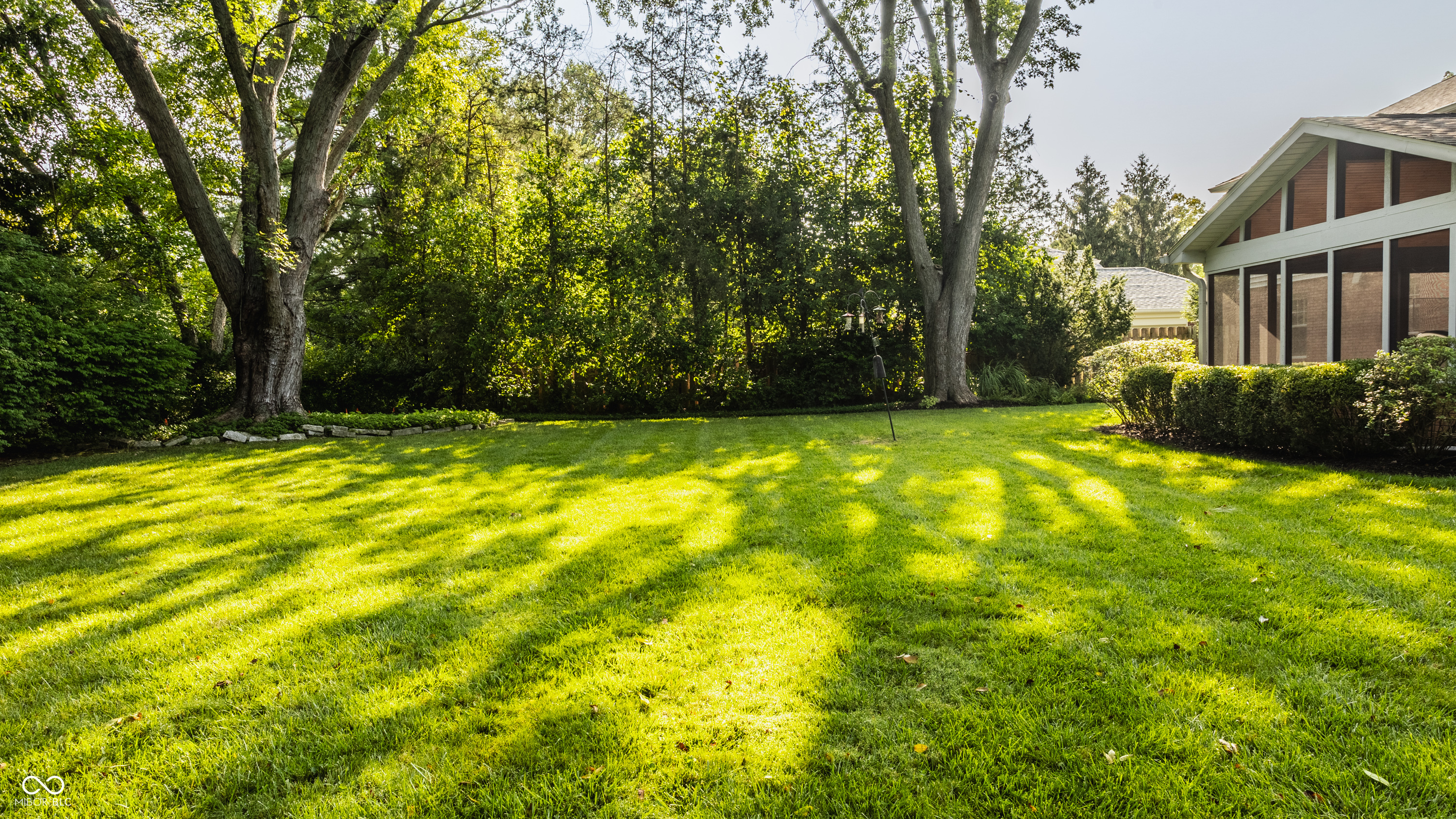 1210 Chessington Road Indianapolis, IN 46260 - Photo 38 of 42 Gallery Image 38