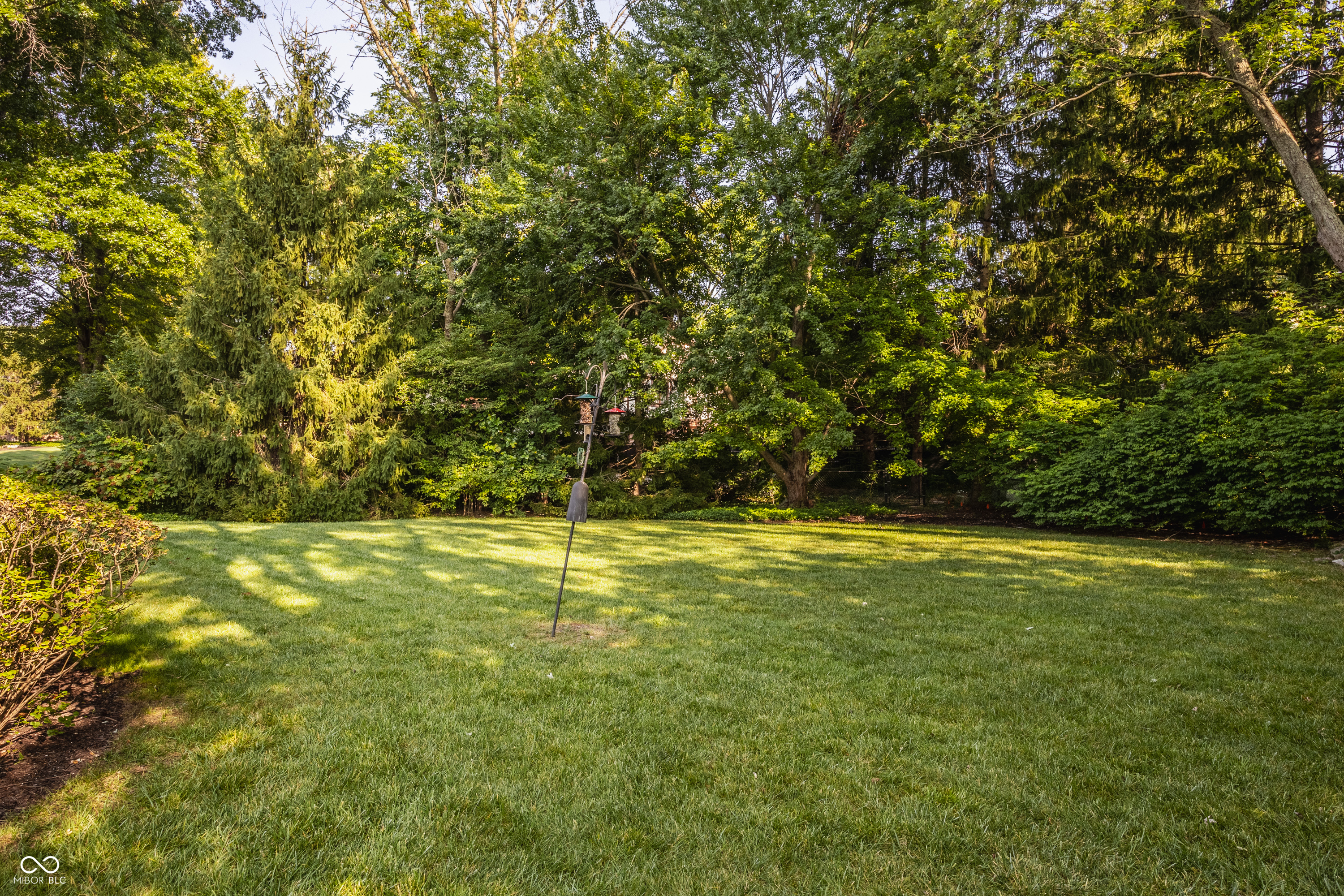 1210 Chessington Road Indianapolis, IN 46260 - Photo 39 of 42 Gallery Image 39