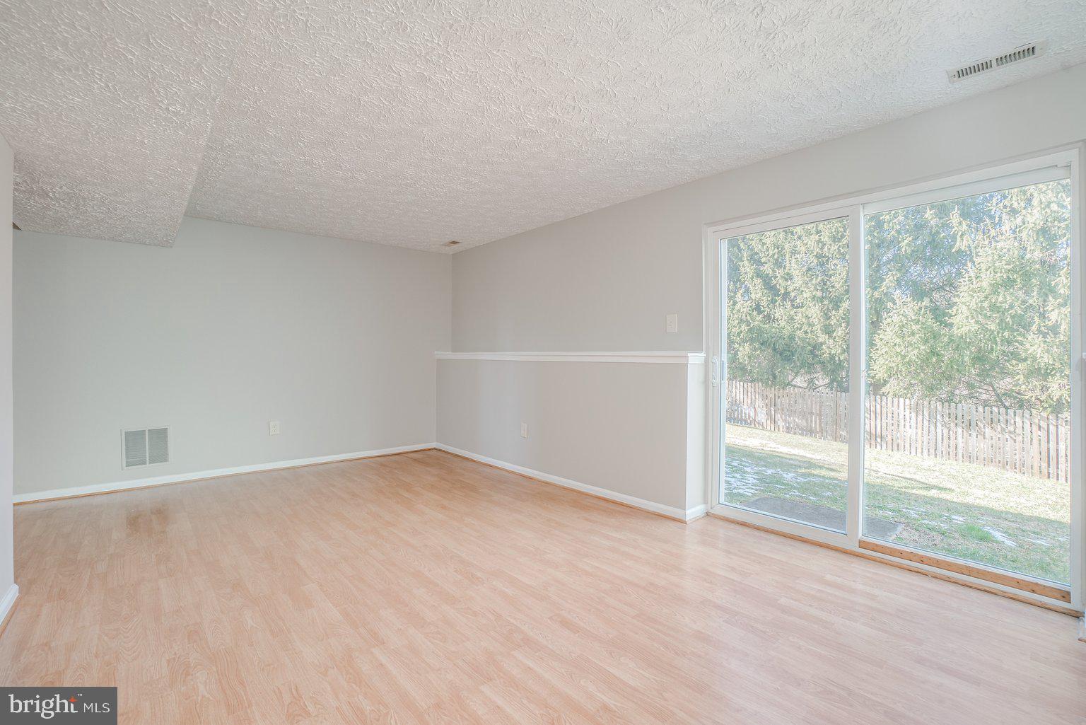 32 Anderson Ridge Road Baltimore, MD 21228 - Photo 37 of 40 Gallery Image 37