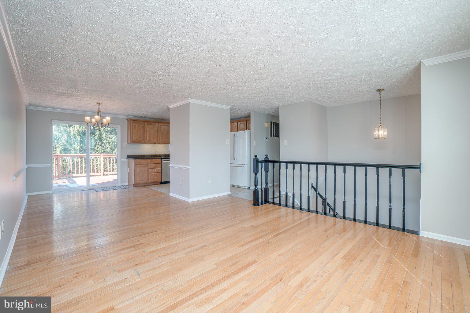 32 Anderson Ridge Road Baltimore, MD 21228 - Photo 5 of 40 Gallery Image 5