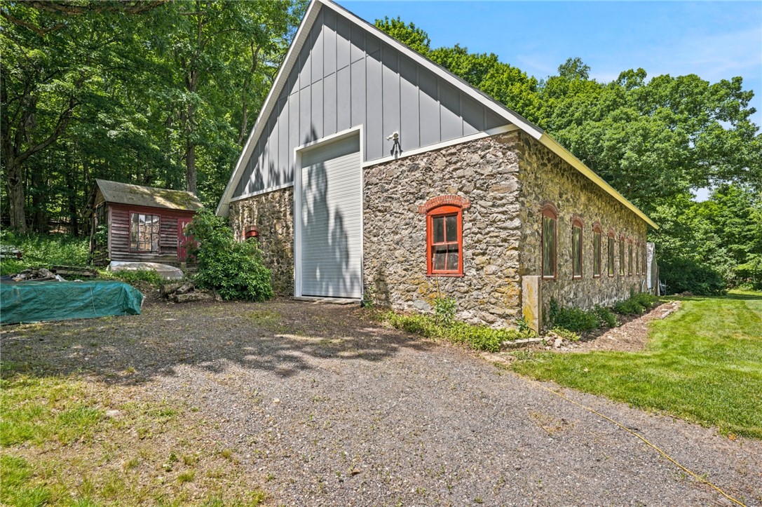 362 Abbott Run Valley Road Cumberland, RI 02864 - Photo 13 of 19
