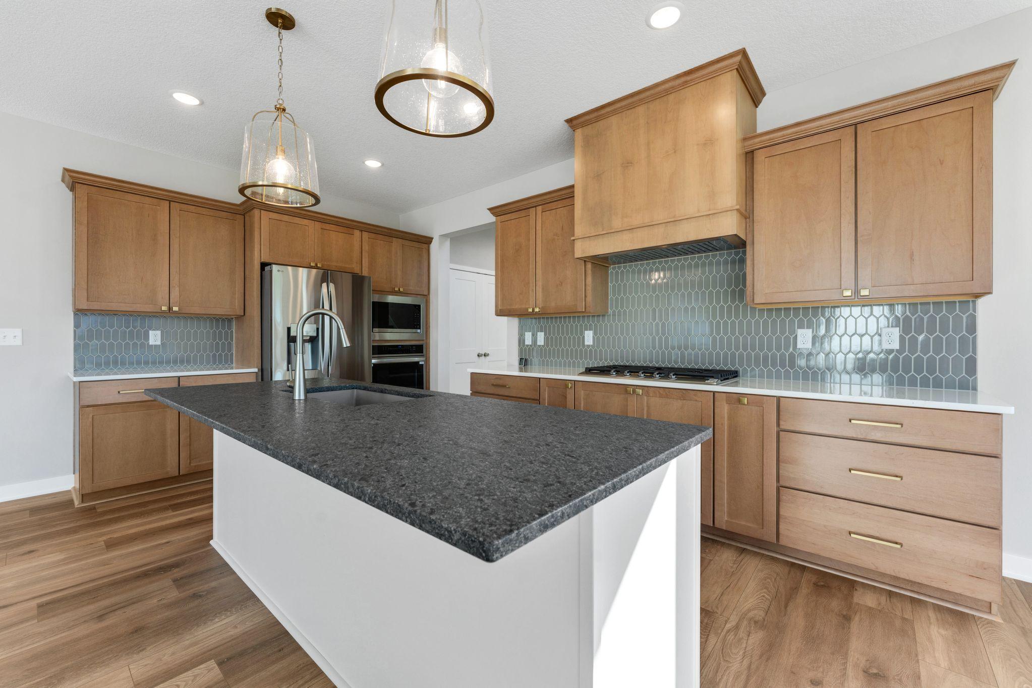 7660 Waverly Avenue Shakopee, MN 55379 - Photo 13 of 36