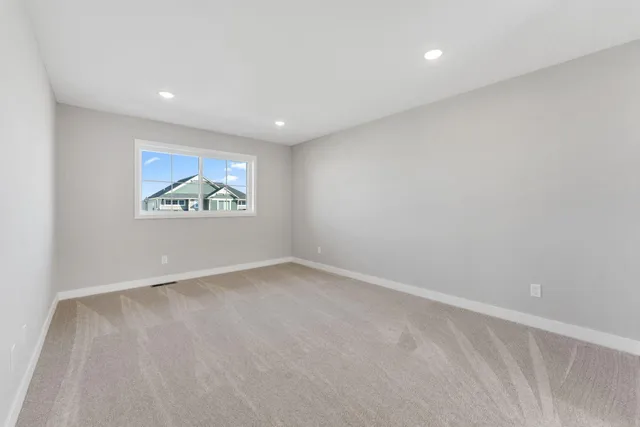 $750,000 | 7660 Waverly Avenue, Shakopee, MN 55379