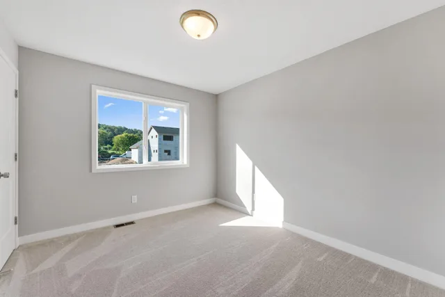 $750,000 | 7660 Waverly Avenue, Shakopee, MN 55379