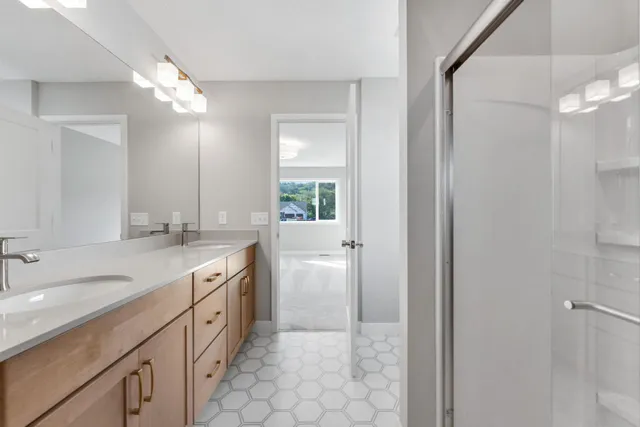 $750,000 | 7660 Waverly Avenue, Shakopee, MN 55379