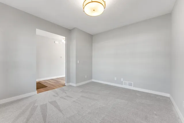 $750,000 | 7660 Waverly Avenue, Shakopee, MN 55379