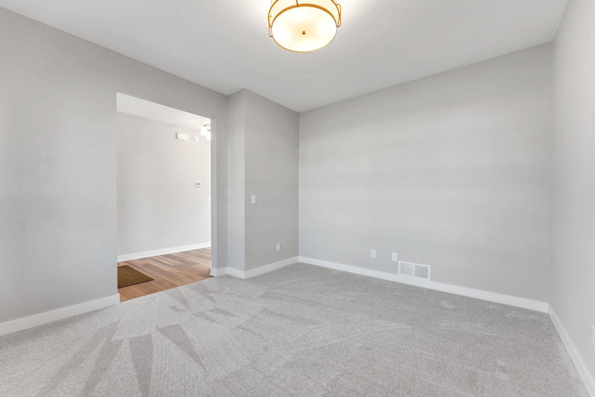 7660 Waverly Avenue Shakopee, MN 55379 - Photo 8 of 36