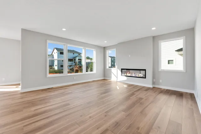 $750,000 | 7660 Waverly Avenue, Shakopee, MN 55379