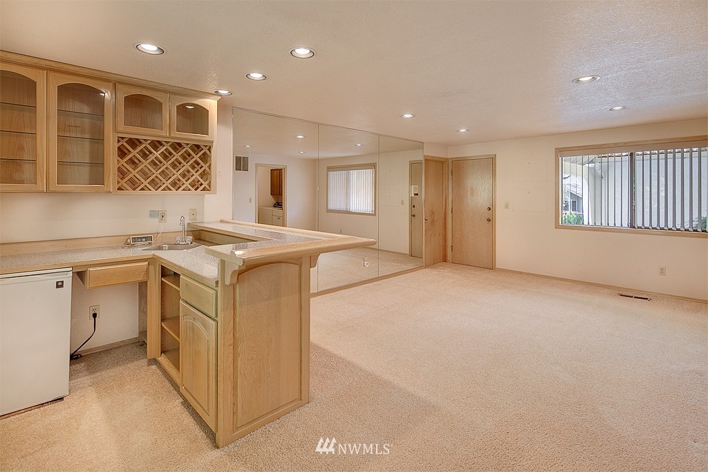 14601 Southeast 173rd Street Renton, WA 98058 - Photo 14 of 21 Gallery Image 14
