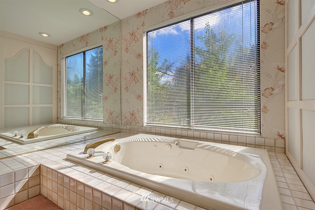 14601 Southeast 173rd Street Renton, WA 98058 - Photo 18 of 21 Gallery Image 18