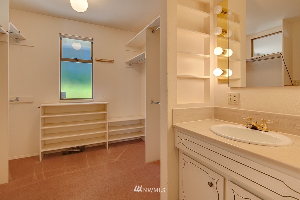 14601 Southeast 173rd Street Renton, WA 98058 - Photo 19 of 21 Gallery Image 19