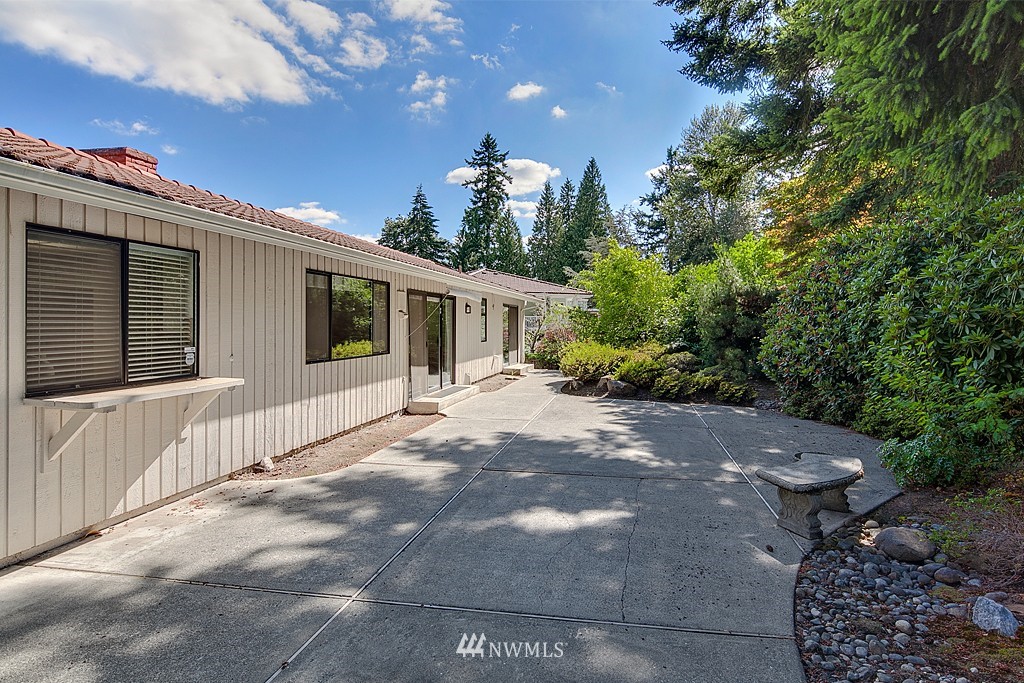 14601 Southeast 173rd Street Renton, WA 98058 - Photo 3 of 21 Gallery Image 3