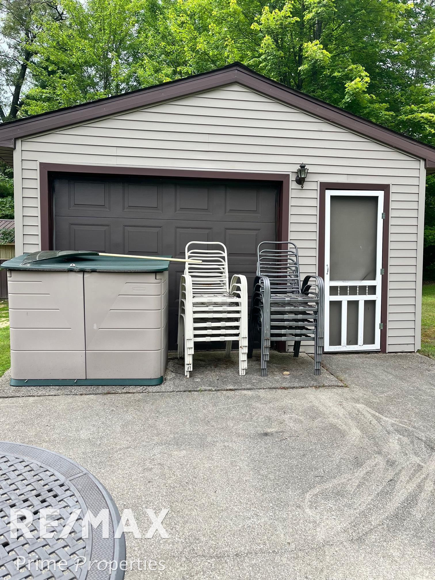 1615 Forest Road Harrison, MI 48625 - Photo 36 of 53