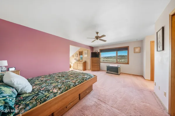 $950,000 | 4500 Gcr 222, Kremmling, CO 80459