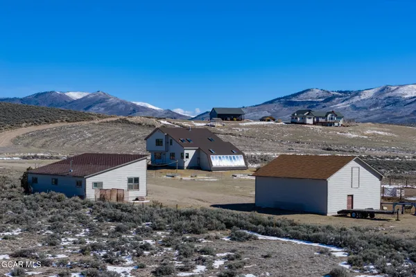 $950,000 | 4500 Gcr 222, Kremmling, CO 80459