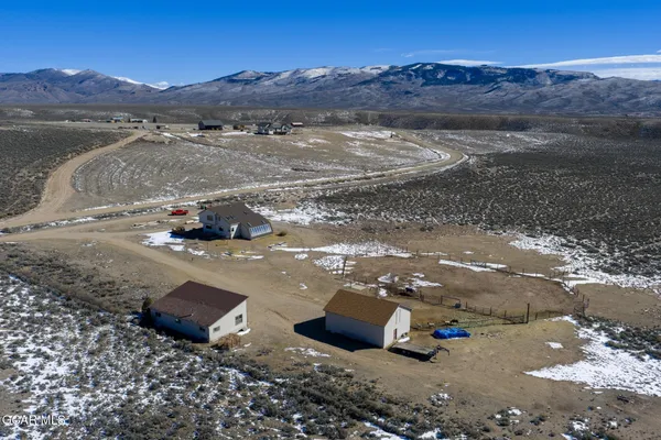 $950,000 | 4500 Gcr 222, Kremmling, CO 80459