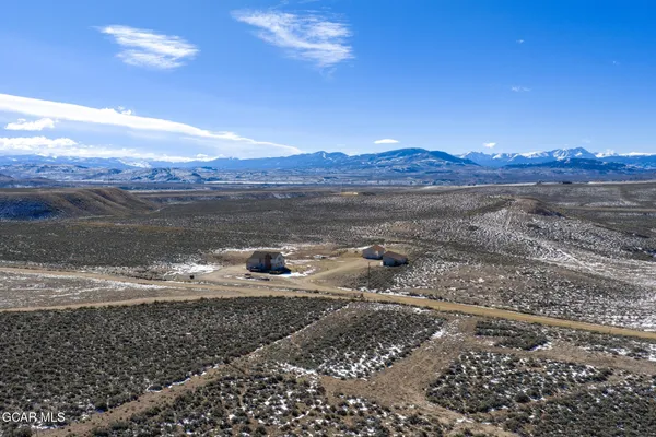 $950,000 | 4500 Gcr 222, Kremmling, CO 80459