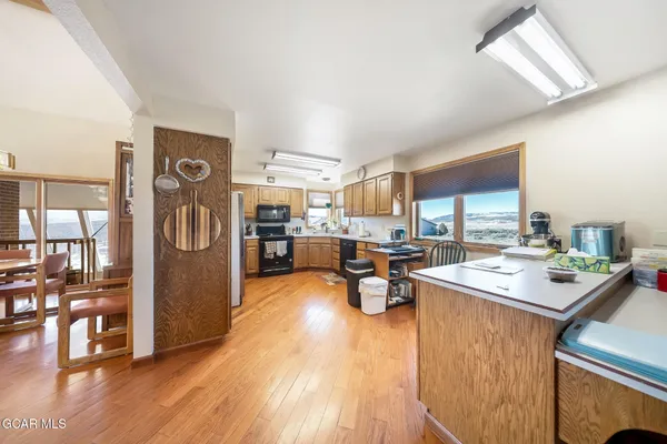 $950,000 | 4500 Gcr 222, Kremmling, CO 80459