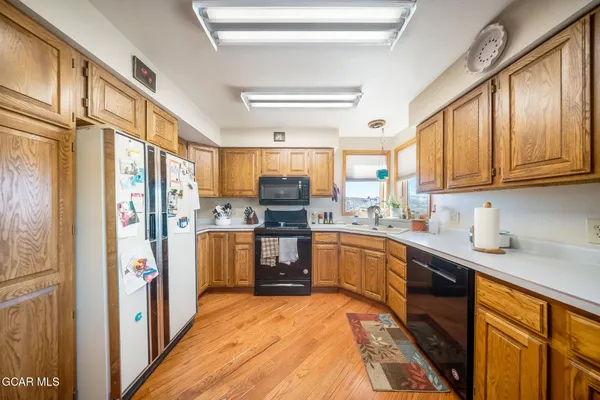 $950,000 | 4500 Gcr 222, Kremmling, CO 80459