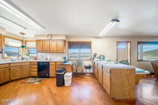 $950,000 | 4500 Gcr 222, Kremmling, CO 80459