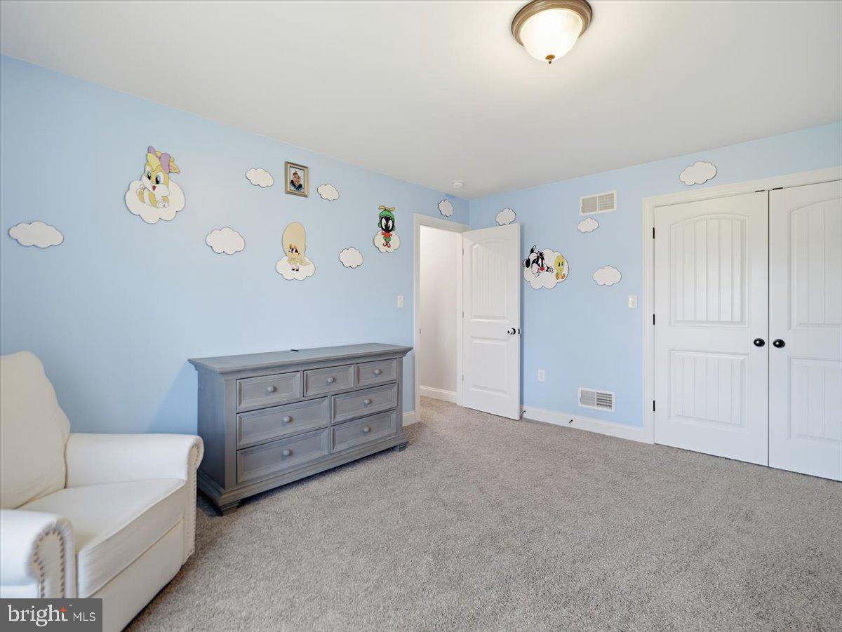 2006 Jelena Road Shippensburg, PA 17257 - Photo 32 of 47 a view of room with furniture